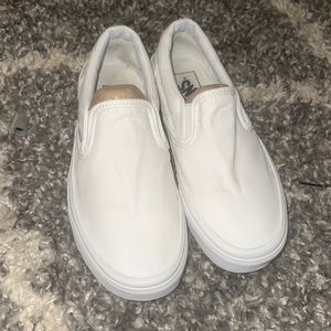 Women’s classic slip-On White Slides Size 6.5